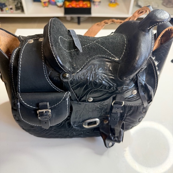 Vintage Western Tooled Leather Horse Saddle Shoulder Bag Black - Picture 2 of 10